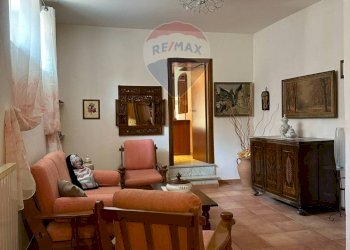 Soggiorno - Appartamento Via Ercole
 
13, Fornelli - foto 21