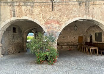 Casa all\'aperto - Appartamento Via Ercole
 
13, Fornelli - foto 57