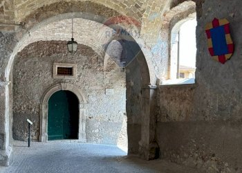 Stanza vuota - Appartamento Via Ercole
 
13, Fornelli - foto 59