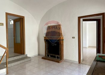 Soggiorno - Casa indipendente Colle Macchia
 
13, Filignano - foto 28