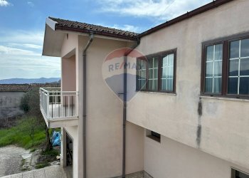 Casa all\'aperto - Casa indipendente Corso Garibaldi
 
76, Montaquila - foto 3