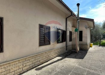 Terrazza - Casa indipendente Corso Garibaldi
 
76, Montaquila - foto 9