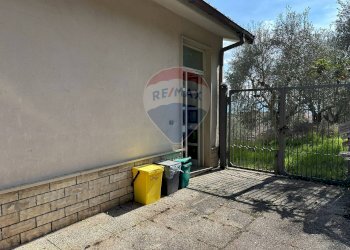 Terrazza - Casa indipendente Corso Garibaldi
 
76, Montaquila - foto 10