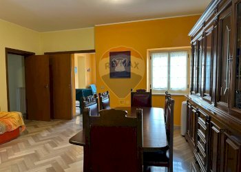 Sala da pranzo - Casa indipendente Corso Garibaldi
 
76, Montaquila - foto 20