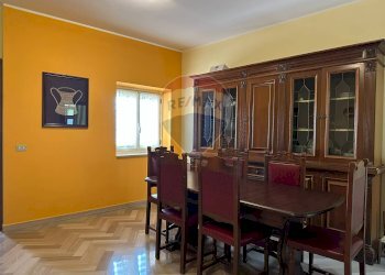 Sala da pranzo - Casa indipendente Corso Garibaldi
 
76, Montaquila - foto 21