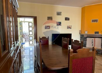 Sala da pranzo - Casa indipendente Corso Garibaldi
 
76, Montaquila - foto 24
