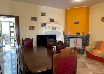 Sala da pranzo - Casa indipendente Corso Garibaldi
 
76, Montaquila - foto 25