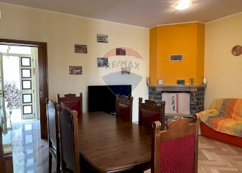 Sala da pranzo - Casa indipendente Corso Garibaldi
 
76, Montaquila - foto 26