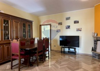 Sala da pranzo - Casa indipendente Corso Garibaldi
 
76, Montaquila - foto 28