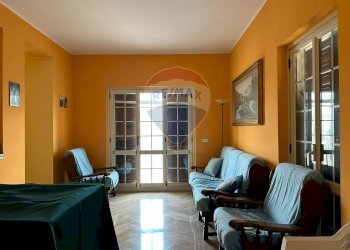 Soggiorno - Casa indipendente Corso Garibaldi
 
76, Montaquila - foto 47