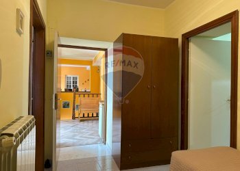 Hall / corridoio - Casa indipendente Corso Garibaldi
 
76, Montaquila - foto 65