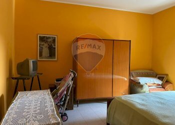 Camera / camera da letto - Casa indipendente Corso Garibaldi
 
76, Montaquila - foto 71