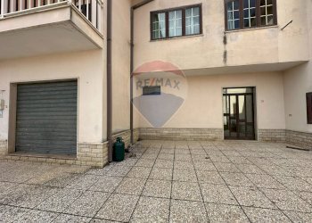 Edificio all\'aperto - Casa indipendente Corso Garibaldi
 
76, Montaquila - foto 92