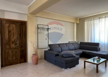 Soggiorno - Appartamento Via Cesare Battisti
 
4, Roccasicura - foto 6