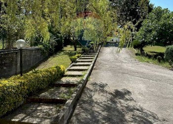Giardino - Appartamento Via Cesare Battisti
 
4, Roccasicura - foto 85