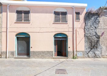 Foto 1 - Negozio Via Roma
38, Nuoro - foto 1