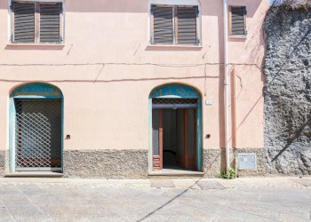 Foto 2 - Negozio Via Roma
38, Nuoro - foto 2