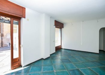 Foto 4 - Negozio Via Roma
38, Nuoro - foto 4