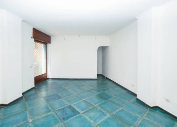 Foto 5 - Negozio Via Roma
38, Nuoro - foto 5