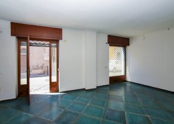 Foto 11 - Negozio Via Roma
38, Nuoro - foto 11