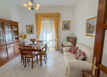 Foto 7 - Trilocale Via Nazionale
 
22, Oliena - foto 7