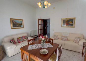 Foto 8 - Trilocale Via Nazionale
 
22, Oliena - foto 8