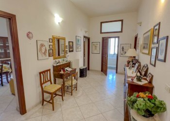 Foto 10 - Trilocale Via Nazionale
 
22, Oliena - foto 10