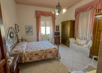 Foto 12 - Trilocale Via Nazionale
 
22, Oliena - foto 12