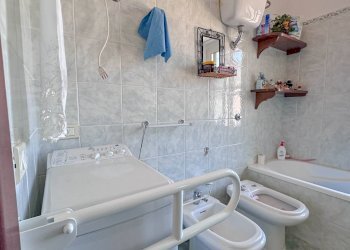 Foto 18 - Trilocale Via Nazionale
 
22, Oliena - foto 18