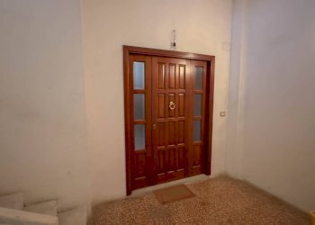 Foto 21 - Trilocale Via Nazionale
 
22, Oliena - foto 21