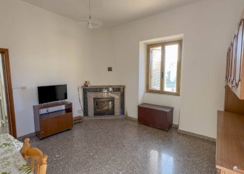 Foto 4 - Casa indipendente Vico Siniscola
 
2, Oliena - foto 4