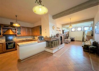 Foto 2 - Villa Via Paganica
 
1, L'Aquila - foto 2