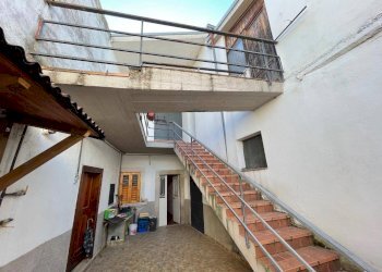 Foto 12 - Four-room apartment ViaRoma
 
5, Fontecchio - photo 12