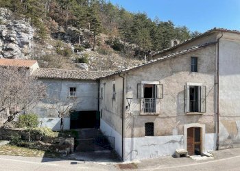 Foto 2 - Casa indipendente s.s. 17
 
snc, Navelli - foto 2