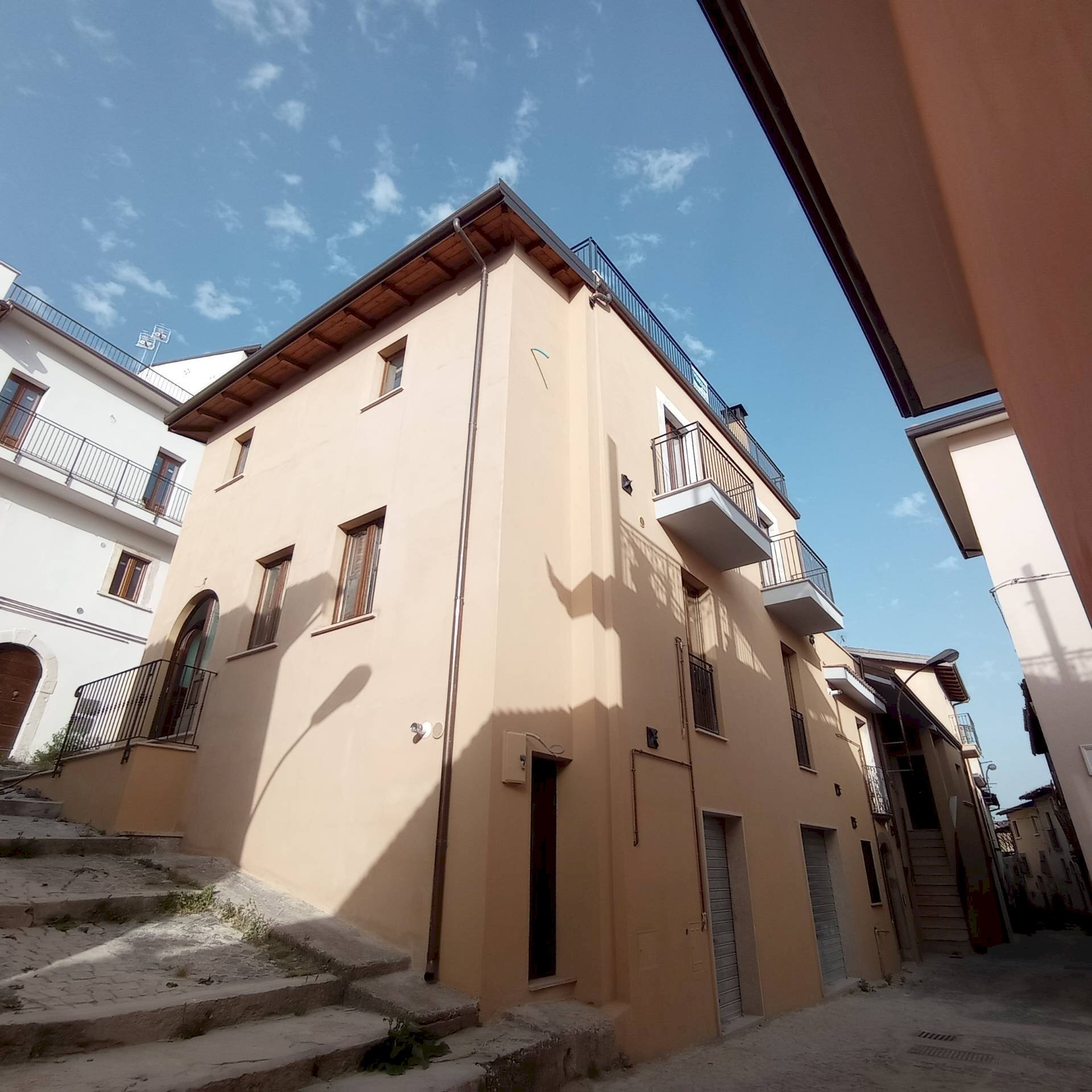 Foto 1 - Attività Commerciale Via Salita del castello
 
snc, L'Aquila - foto 1