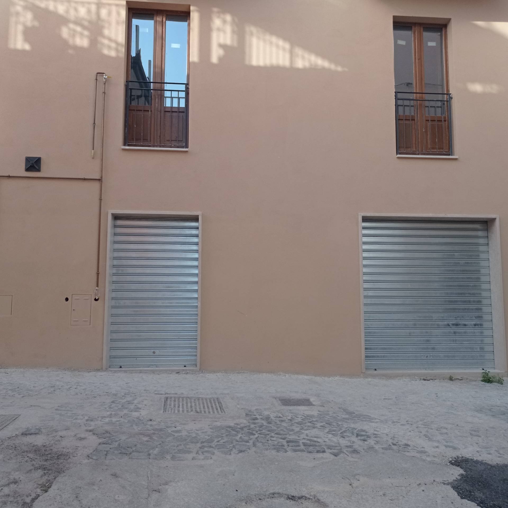 Foto 2 - Attività Commerciale Via Salita del castello
snc, L'Aquila - foto 2