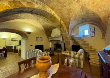 Foto 3 - Casa indipendente Via Degli Archi
 
13, Santo Stefano di Sessanio - foto 3