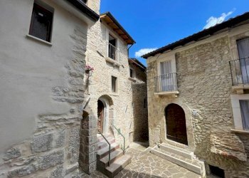 Foto 11 - Independent house Via Discesa del Colle
 
snc, Fontecchio - photo 11