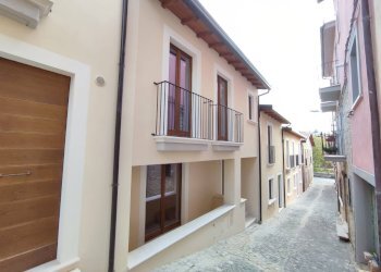 Foto 1 - Casa indipendente Via Tonale
 
snc, L'Aquila - foto 1