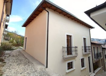 Foto 1 - Casa indipendente Via Tonale
 
snc, L'Aquila - foto 1