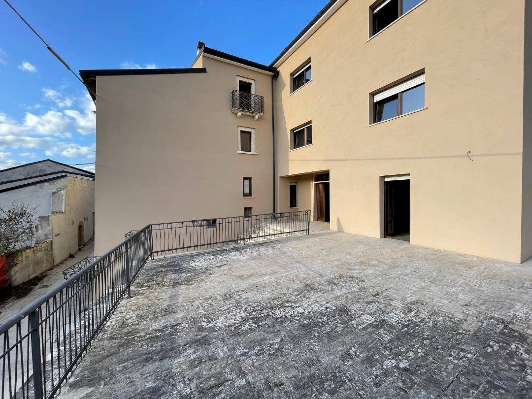 Foto 2 - Casa indipendente Via Fagnano
 
snc, Fagnano Alto - foto 2