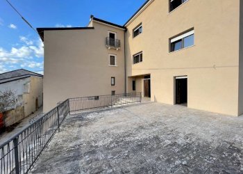 Foto 2 - Casa indipendente Via Fagnano
 
snc, Fagnano Alto - foto 2