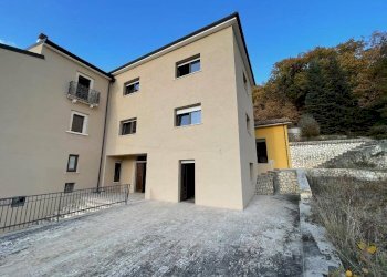 Foto 6 - Casa indipendente Via Fagnano
 
snc, Fagnano Alto - foto 6