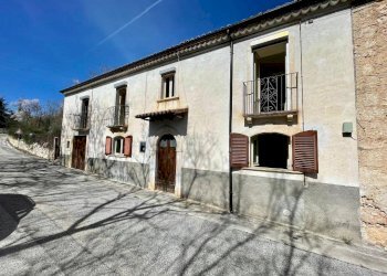 Foto 1 - Independent house Via Roma
 
snc, Caporciano - photo 1