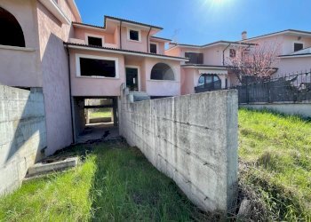 Foto 3 - Villa a Schiera Via San Biagio
 
5/f, L'Aquila - foto 3