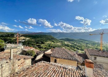 Foto 9 - Casa indipendente Via della Chiesa
 
33, Fagnano Alto - foto 9