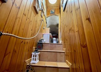 Foto 10 - Casa indipendente Via della Chiesa
 
33, Fagnano Alto - foto 10