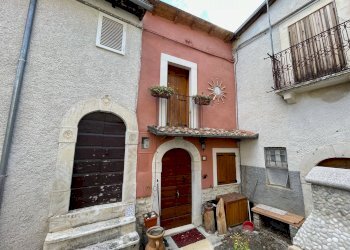 Foto 15 - Casa indipendente Via della Chiesa
 
33, Fagnano Alto - foto 15