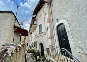 Foto 17 - Casa indipendente Via della Chiesa
 
33, Fagnano Alto - foto 17