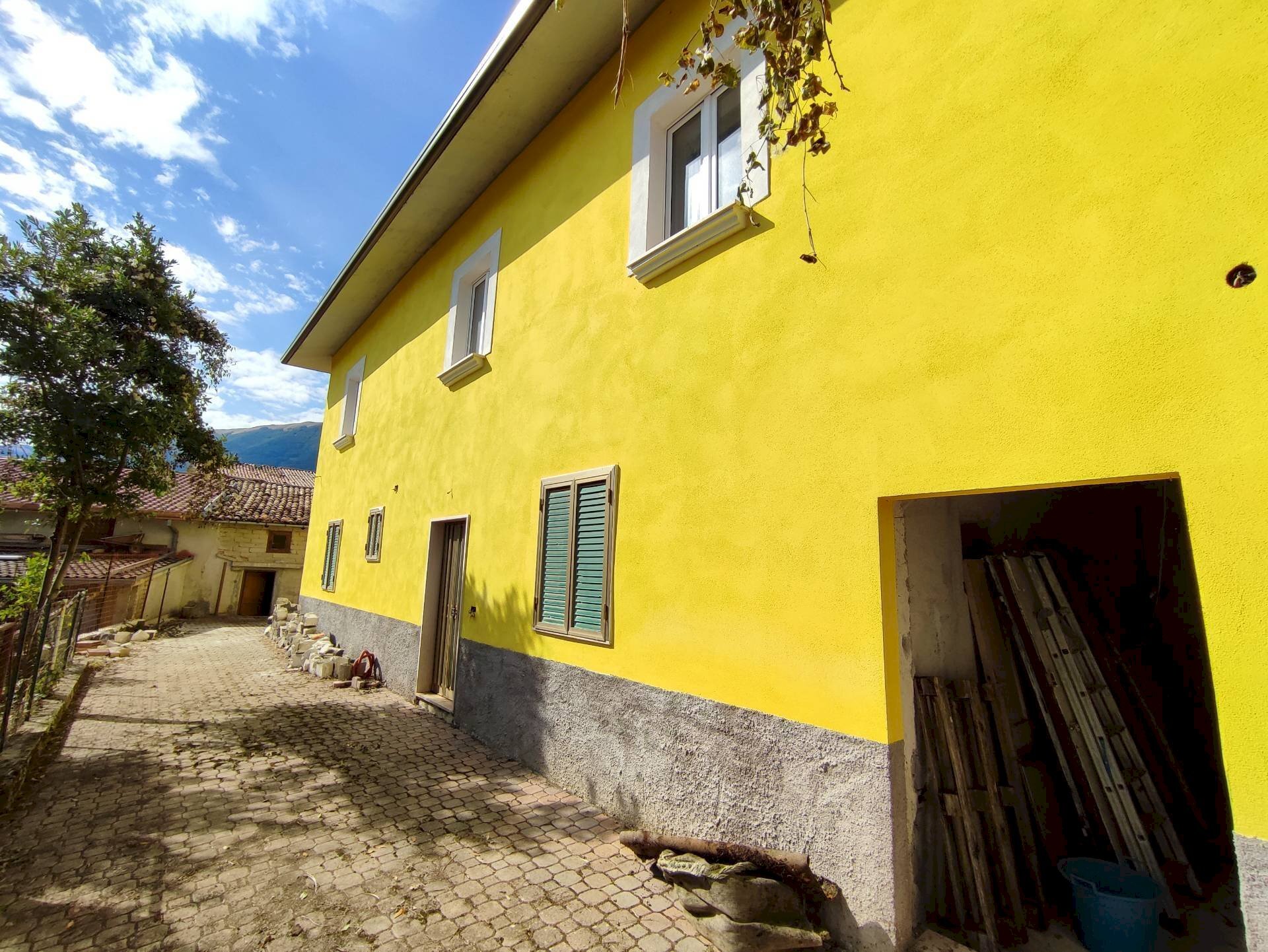 Foto 2 - Villa Via Morrone
 
snc, Tornimparte - photo 2